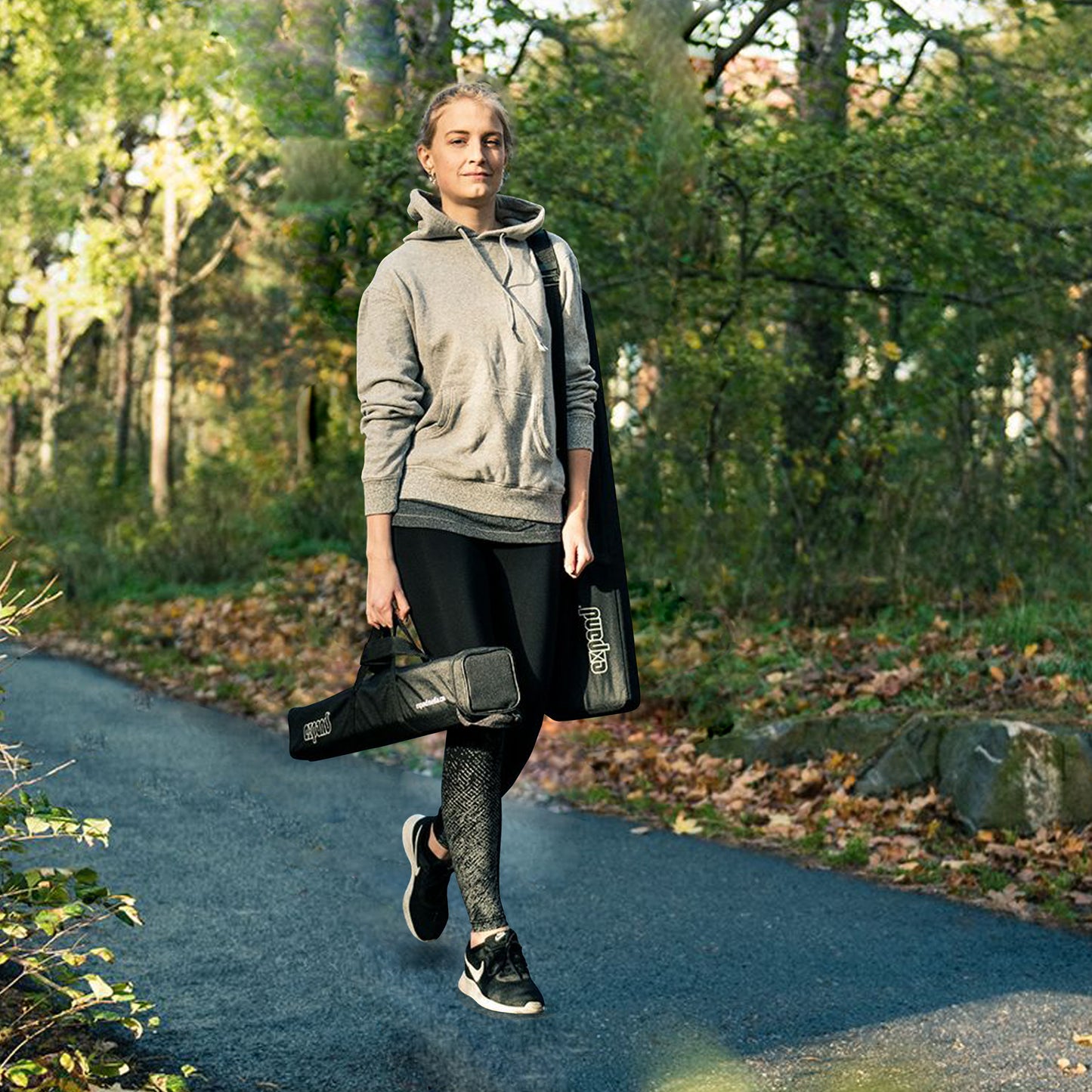 Expand MediaScreen 2 Outdoor